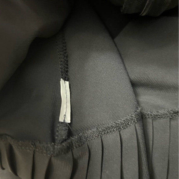 Zara party mini dress black lace bodice pleated skirt short sleeve small EUC - Picture 16 of 16